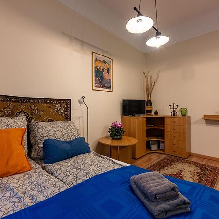 A Quiet Studio In The Heart Of The City Budapest Exterior photo