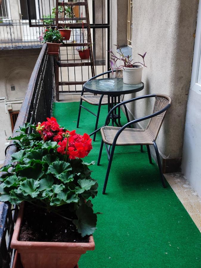 A Quiet Studio In The Heart Of The City Budapest Exterior photo