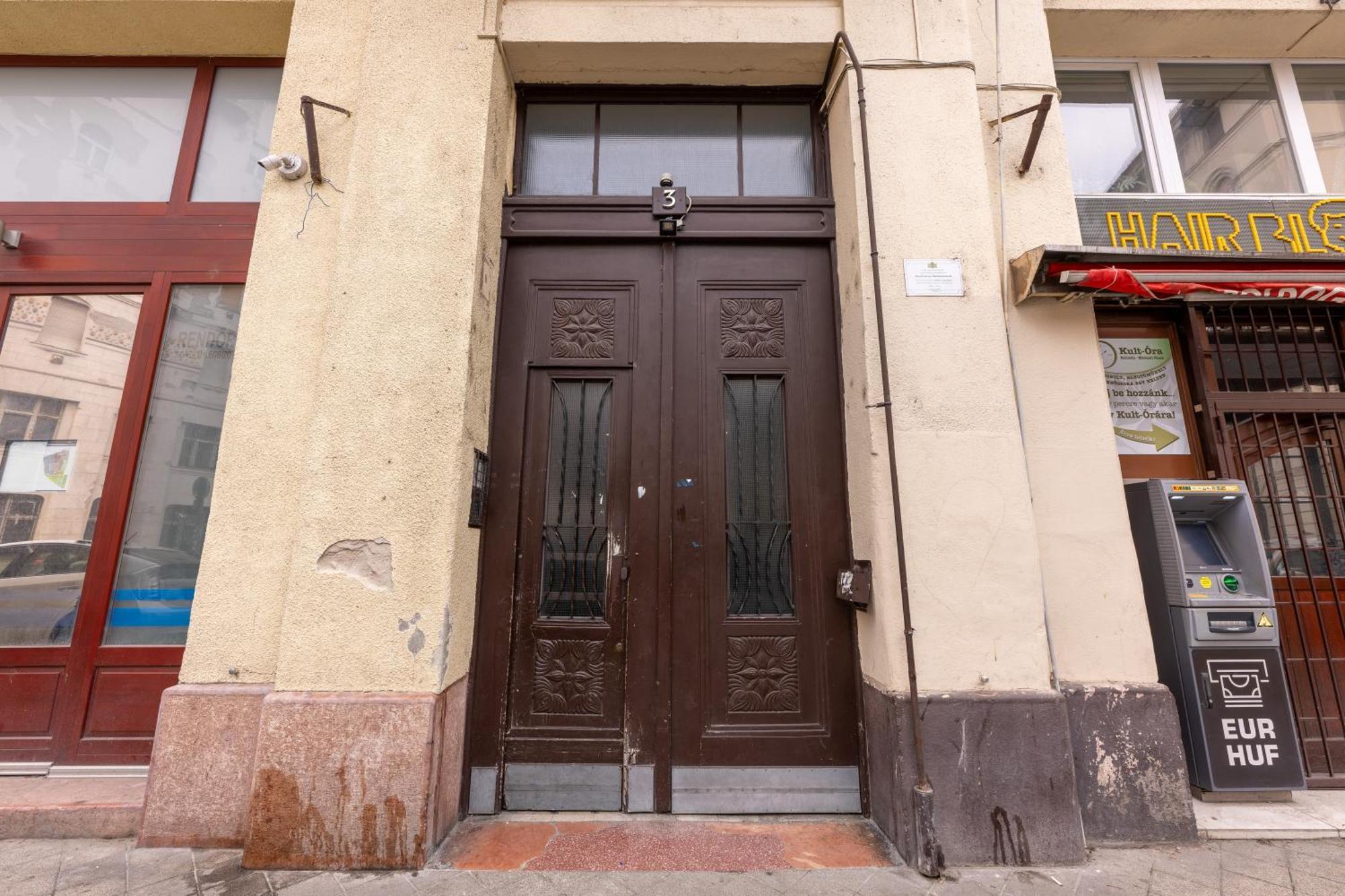 A Quiet Studio In The Heart Of The City Budapest Exterior photo